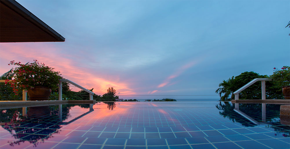 Villa Kata Moon - Sunset pool view